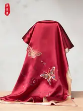 華やかな金糸付き刺繍シルク大判ショール【赤色・女性用・贈り物に最適】