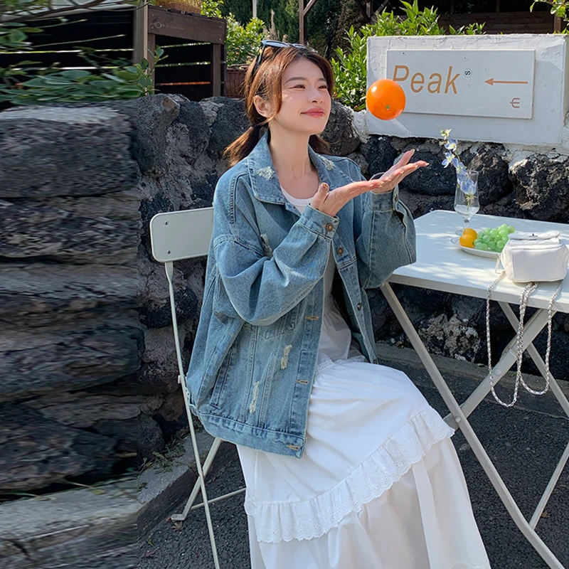 ヴィンテージ風 デニムジャケット：ゆったりフィットでカジュアルな日常着の定番