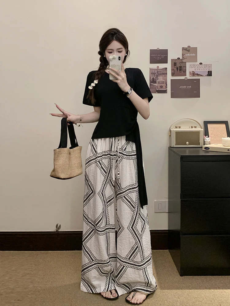 ショートヘアの夏コーデに迷ったあなたへ：デザイン性と機能性を両立した1着が解決する理由は？