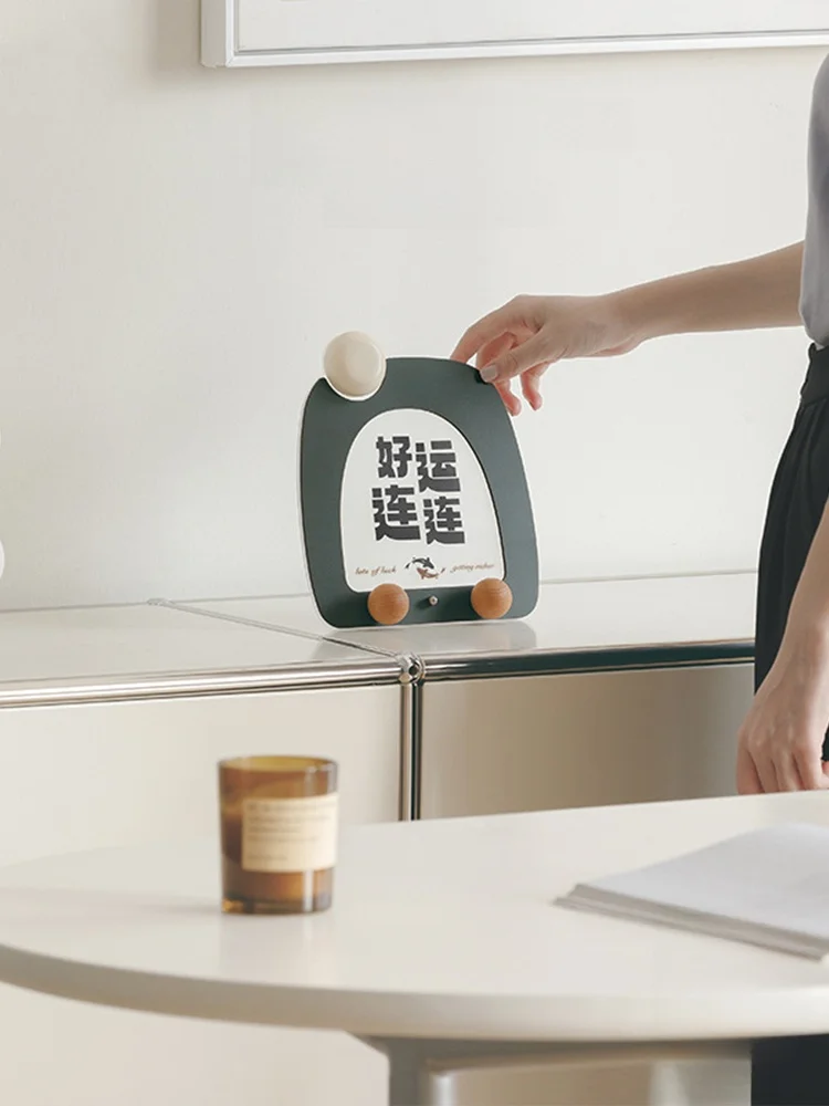 ジョジョのL.PD.Cuisi デコレーション時計：テレビキャビネットや玄関に最適な木製アートクロックの選び方