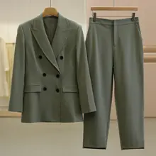 ダブルボタンデザインのスリムフィットジャケット【シンプルなカジュアルパンツ・春用】（セットアップ対応）