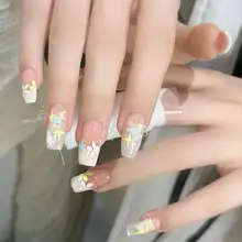 春の花柄キャットアイデザインの手作りネイルチップ【素肌のようなヌードベース・長持ち・高級感】