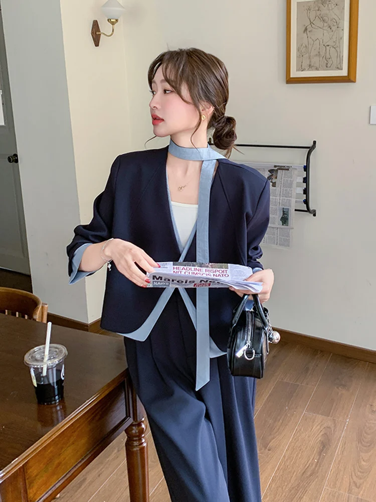 ワイドパンツオールインワンコーデ：ダークブルースーツ風セットアップの実用性と着こなし方