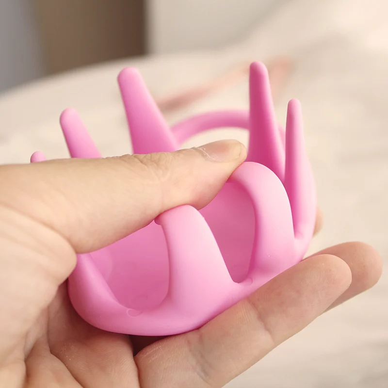 首こり まくら で頭痛が和らぐのは本当？頭皮マッサージブラシが睡眠の質を変える理由