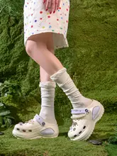 厚底の女性用サンダル【柔らかなソール・スポーティーなデザイン・簡単着脱】