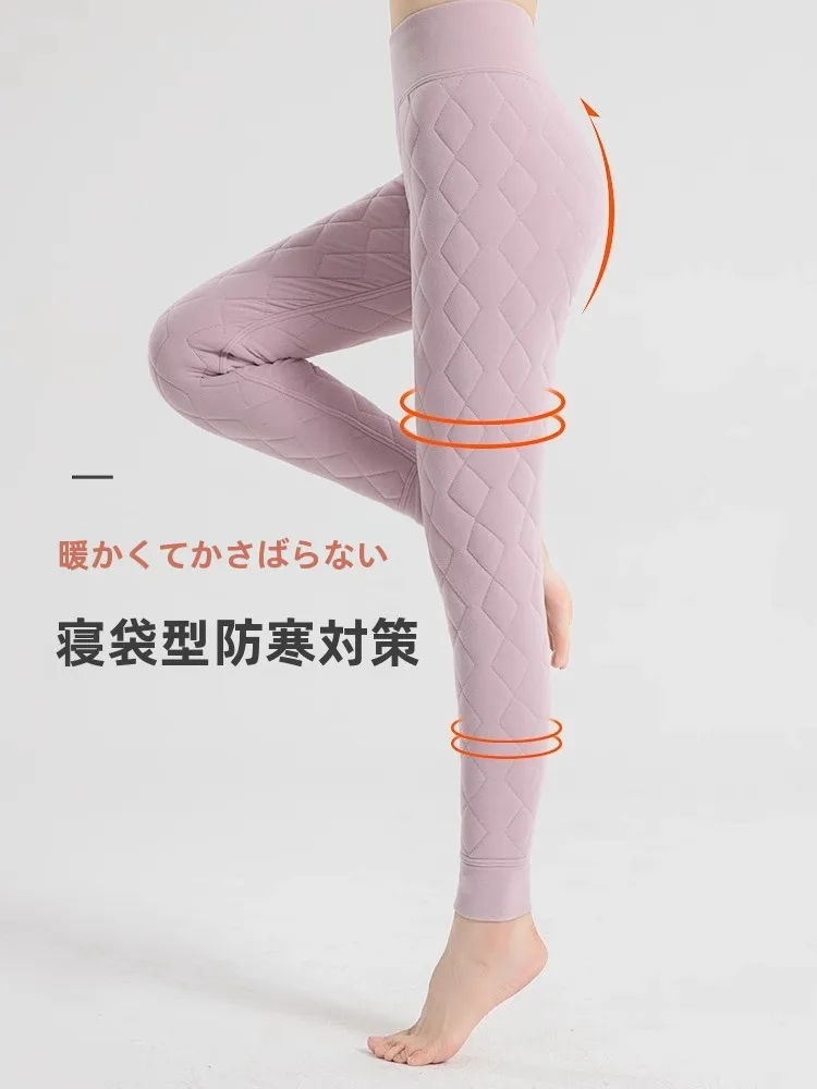 猫用ウール保温パンツ：ウエスト60cmサイズの実際のフィット感と使用シーン