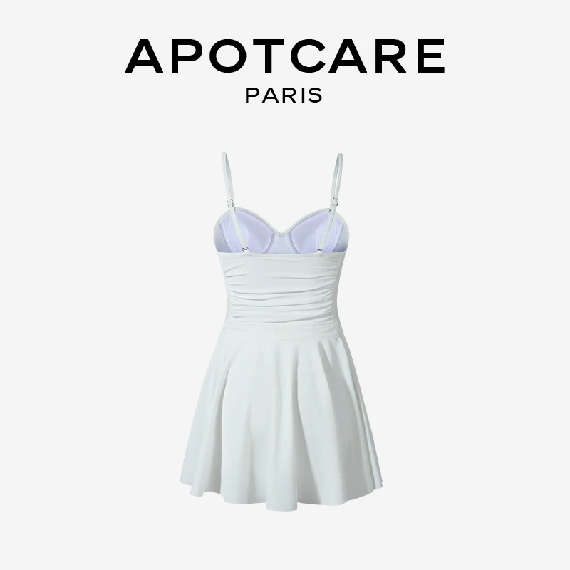 セパレート水着をどう選ぶ？純色のスカートデザインが意外に人気な理由