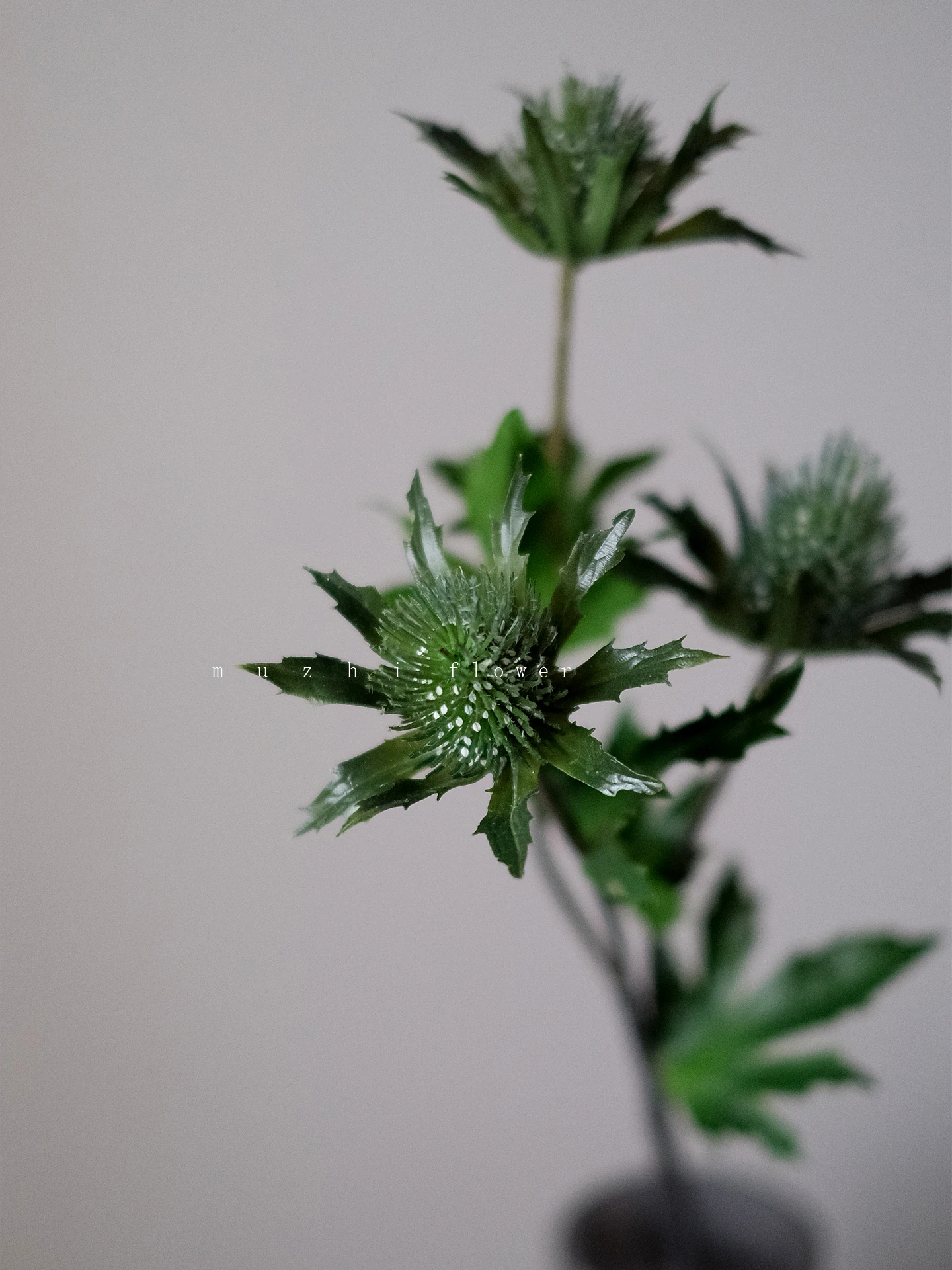 リアルなディル風花束で空間を彩るには？人工観葉植物の選び方を徹底解説