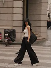 黒のデザインカジュアルスーツパンツ【高ウエスト・ゆったりストレート・ワイドレッグ】（セッ  トアップ対応）