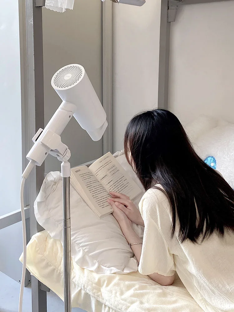スタンド式ドライヤー置きは本当に必要なのか？その選び方と実際の使い方を徹底解説