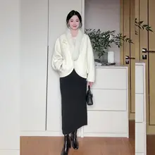 秋冬用の毛襟カーディガン【ゆったりシルエット・白のニット・フレアスカート付き】（セットアップ対応）