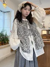 フレンチ風ヴィンテージデザインのシャツとリボンベスト【春季用・女性用】と優雅な半身スカート（セットアップ対応）