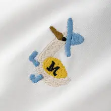 コットン製 シンプルデザインのゆったり長袖Tシャツ【刺繍デザイン・カジュアル・秋冬用】