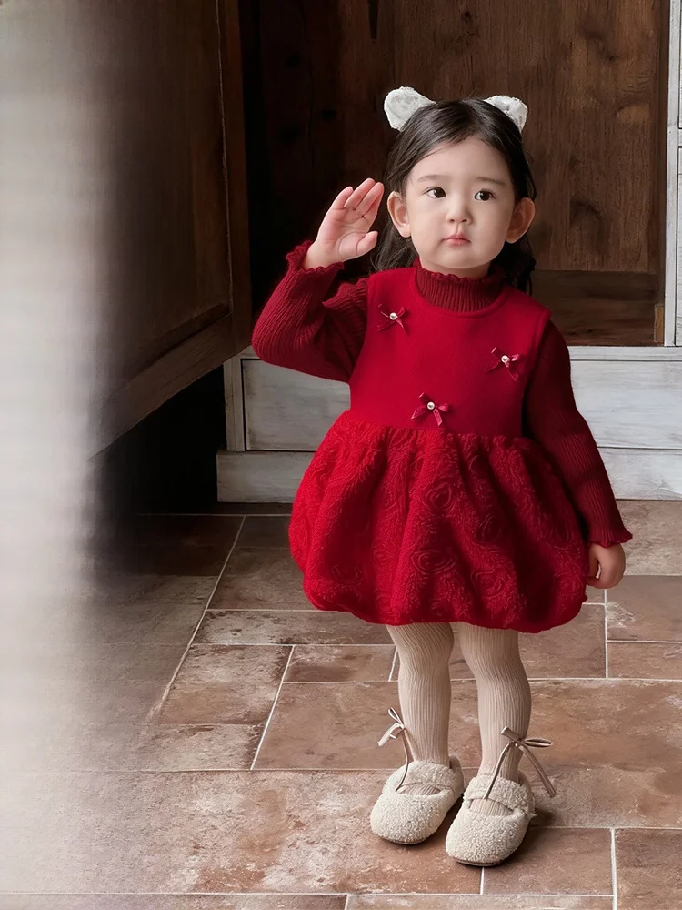 ベビークリスマス服 おすすめのプリンセススタイルワンピース：秋冬用ハイネックデザインの実用性と選定基準