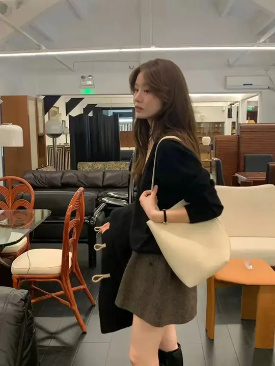 千鳥格のハイウエストショートパンツ【レトロデザイン・ワイドレッグ】（セットアップ対応）