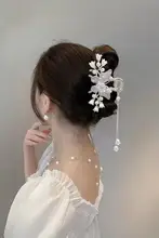 鈴蘭花とバタフライのフリンジヘアクリップ【夏用・大きめ・高級感溢れるサメクリップ】