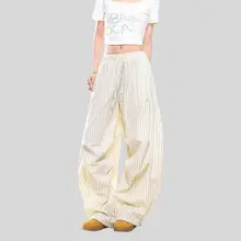 ストライプデザインのカジュアルパンツ【フィット・春夏用・ワイドレッグ】（セットアップ対応）
