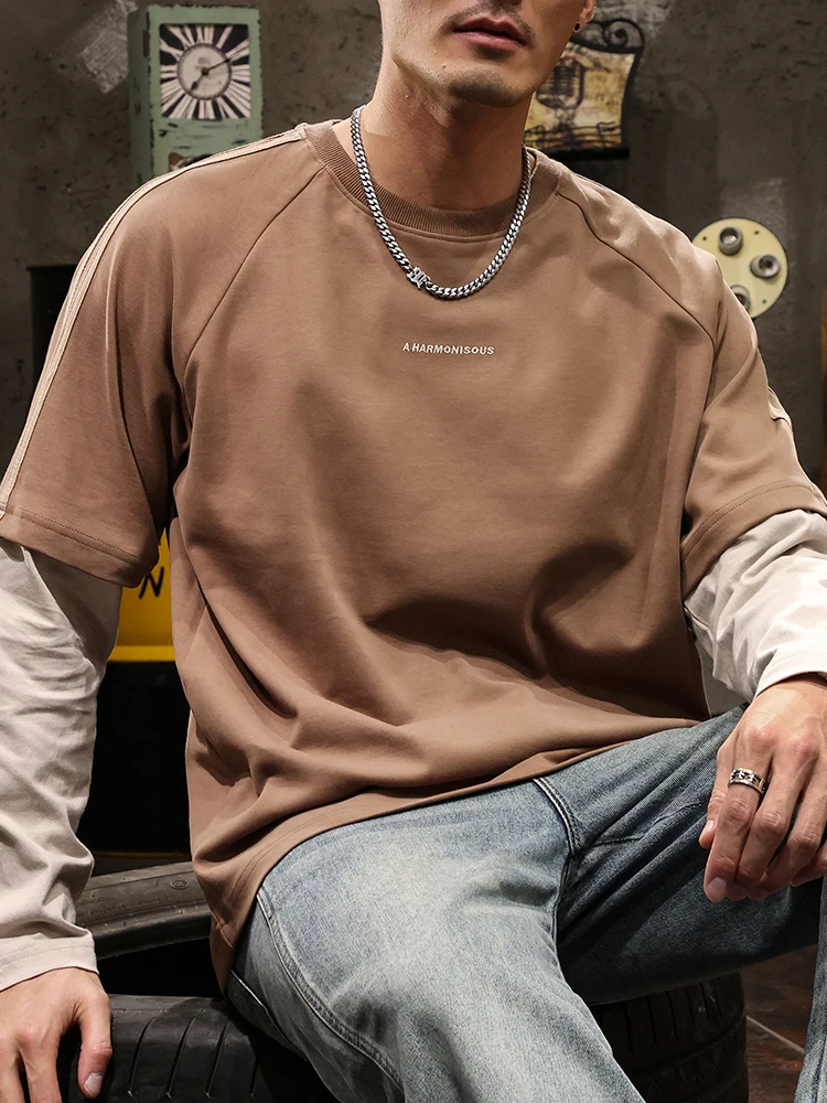 長袖Tシャツを重ね着に活かすには？おすすめの選び方と着こなしのコツ