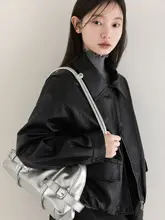 アメリカンレトロデザインのゆったりフィット レザーコート【女性用・黒・翻領・春秋用】