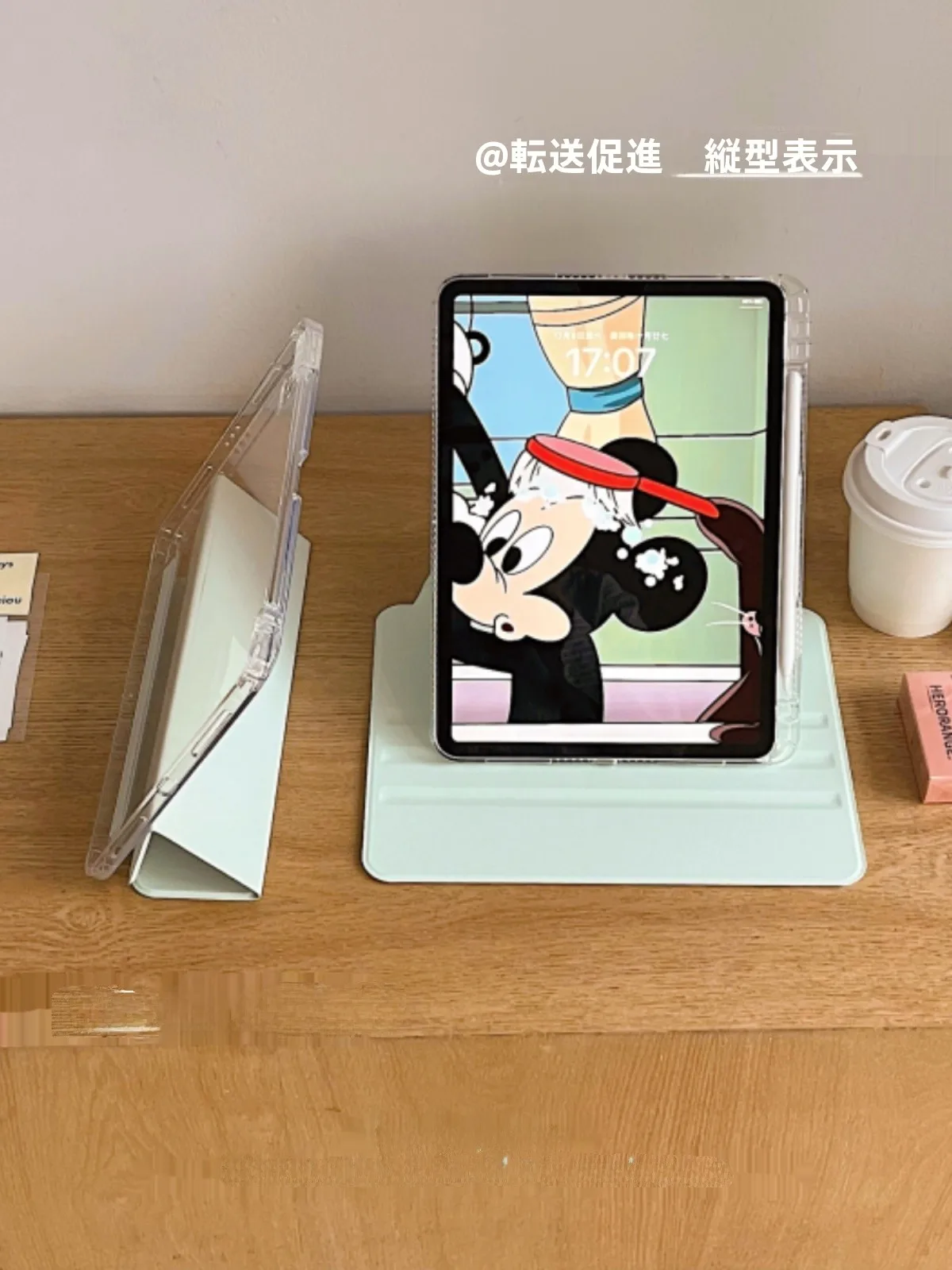 豆沙緑のiPad回転式アクリルハードケース：耐衝撃で多角対応の保護機能を実証