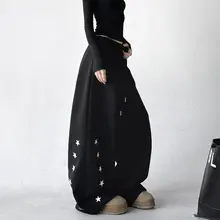 刺繍入りストレートシルエットの裏起毛スポーツパンツ【ゆったり設計・カジュアル・学院風】