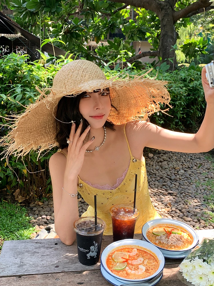 リゾート風 大きなつばの麦わら帽子 レディース 2025春夏
