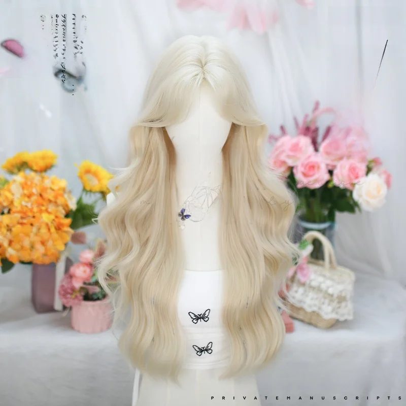 ロリータ風 八字ロングカールウィッグ：ウェーブタイプで実現するプールヘアアレンジの安定性とスタイルの自由