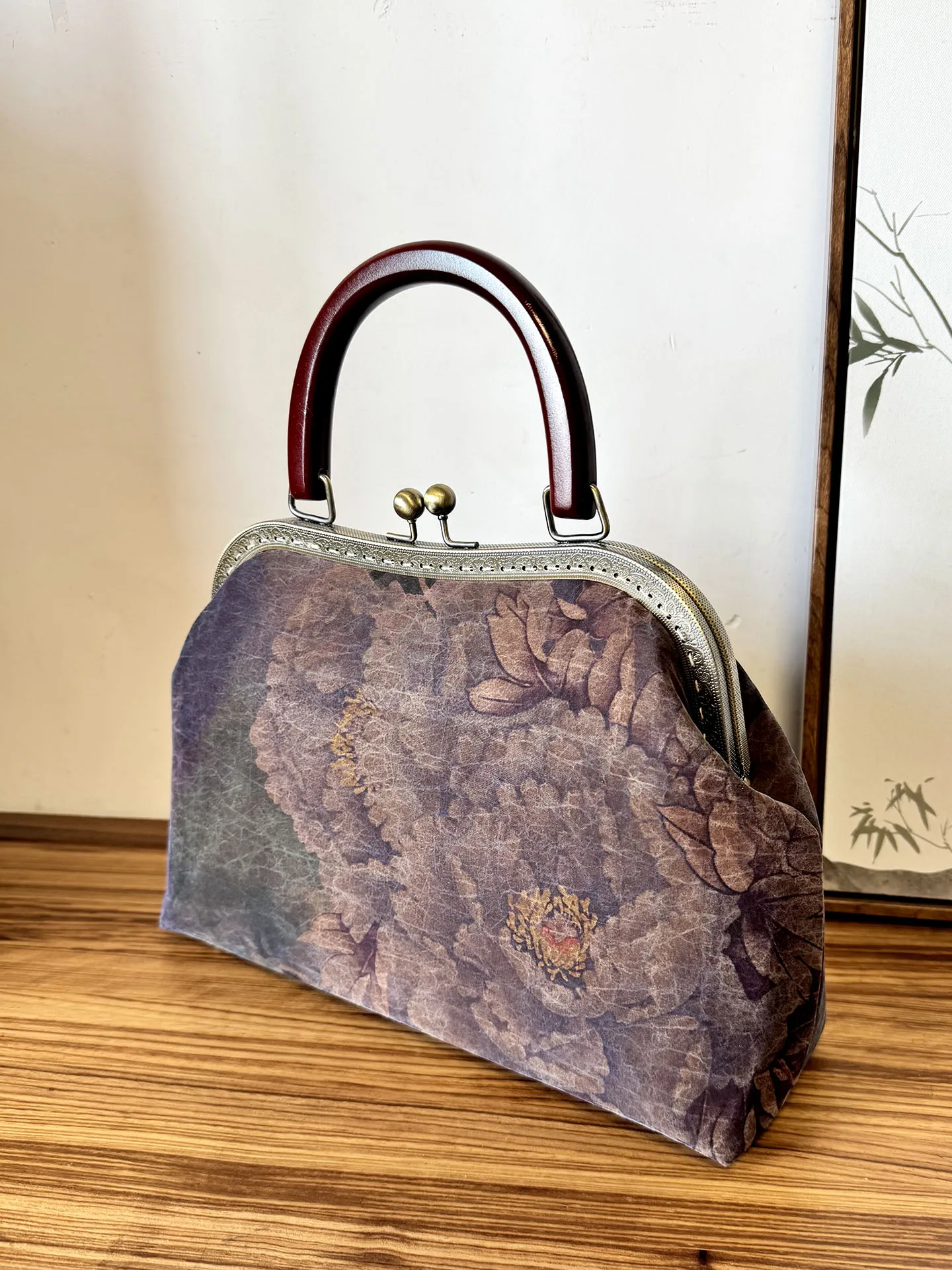 オリジナル中華風レトロデザインの桑蚕絲香云纱チャイナドレスバッグ：プチギフトや内祝いに最適なおしゃれな小方包