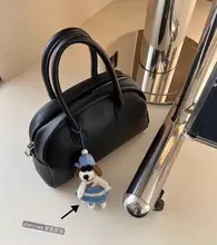 ネパールの手作り羊毛フェルトのかわいい スケートボード 匹の子犬