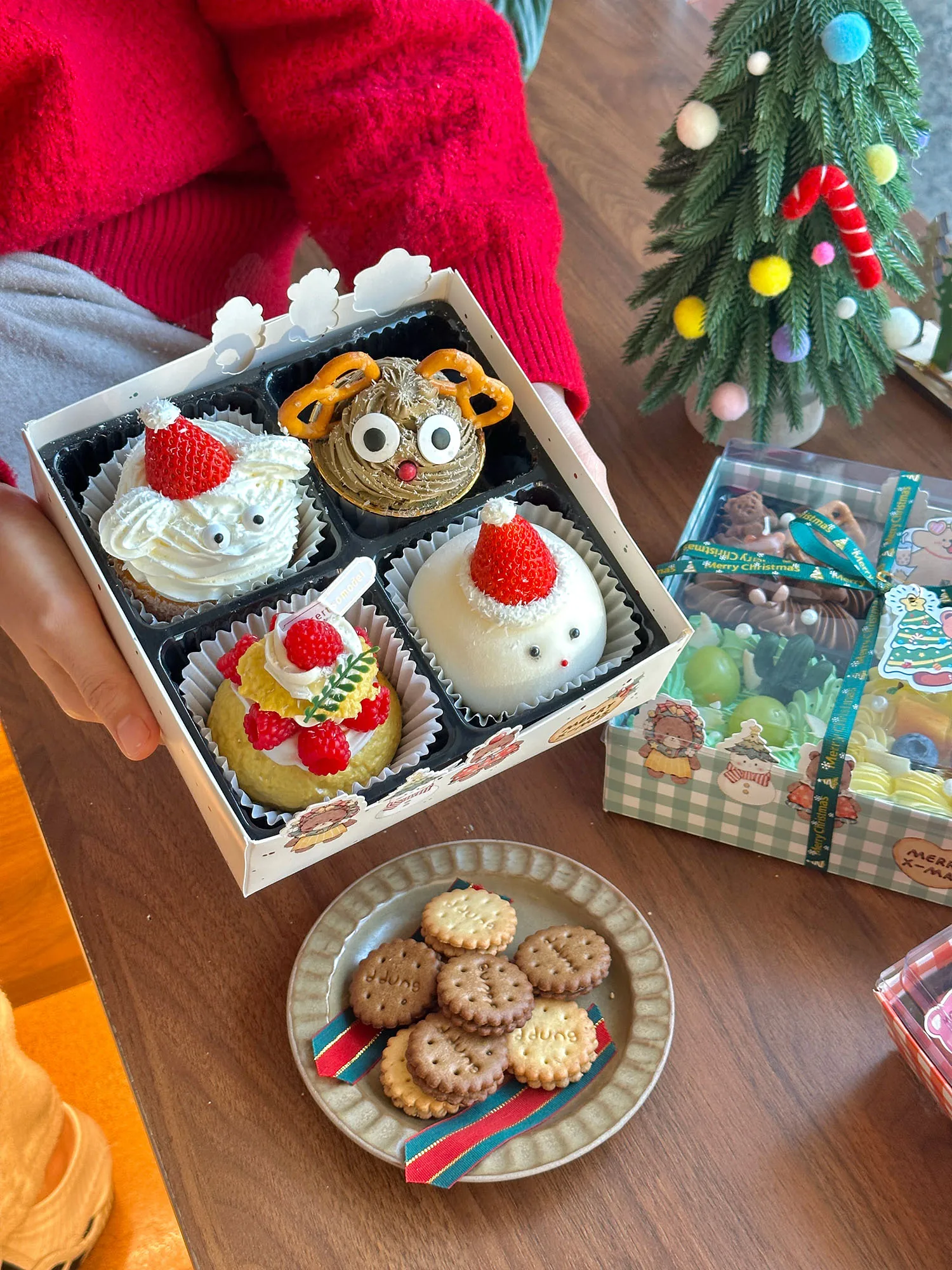 クリスマスケーキボックス四分割デザイン スイーツ用 持ち運び便利