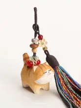 手作り木彫り猫型キーホルダー【招財猫・三毛猫デザイン・自動車やバッグに最適】（セットアップ対応）