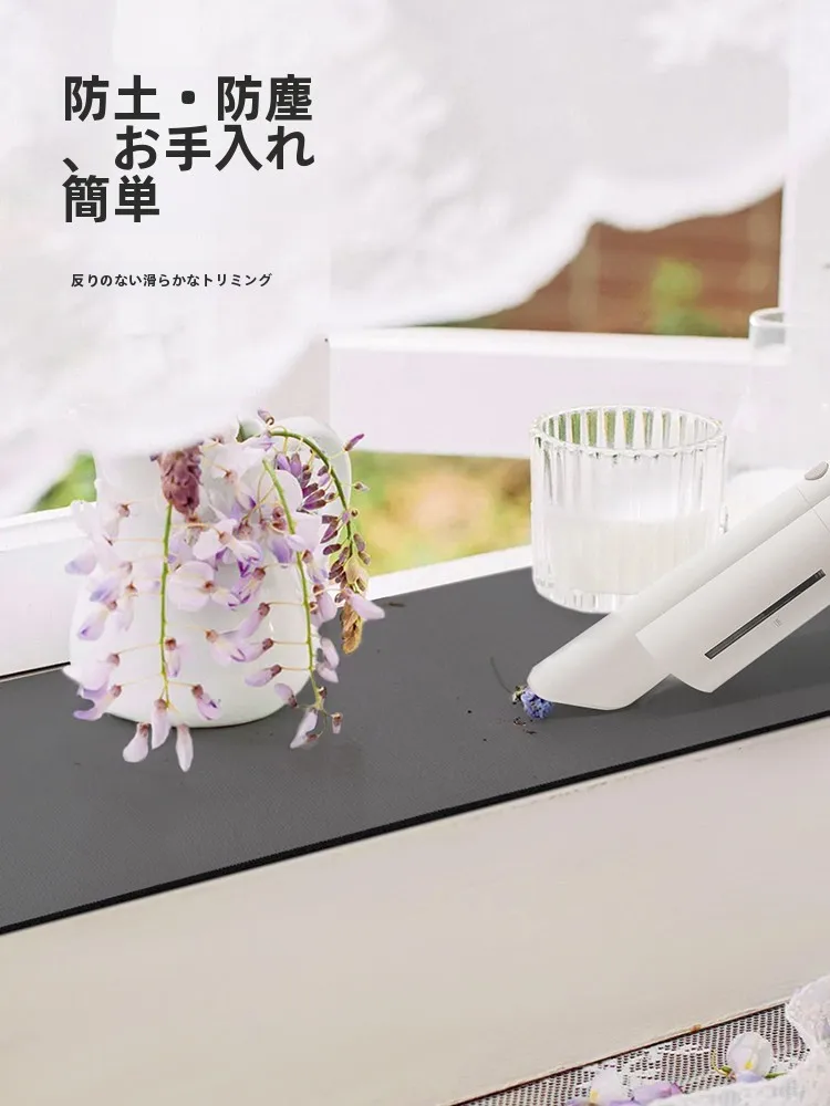 バルコニー活用に最適な窓台マット：七七家 シルバーマットの実用性と設計原理