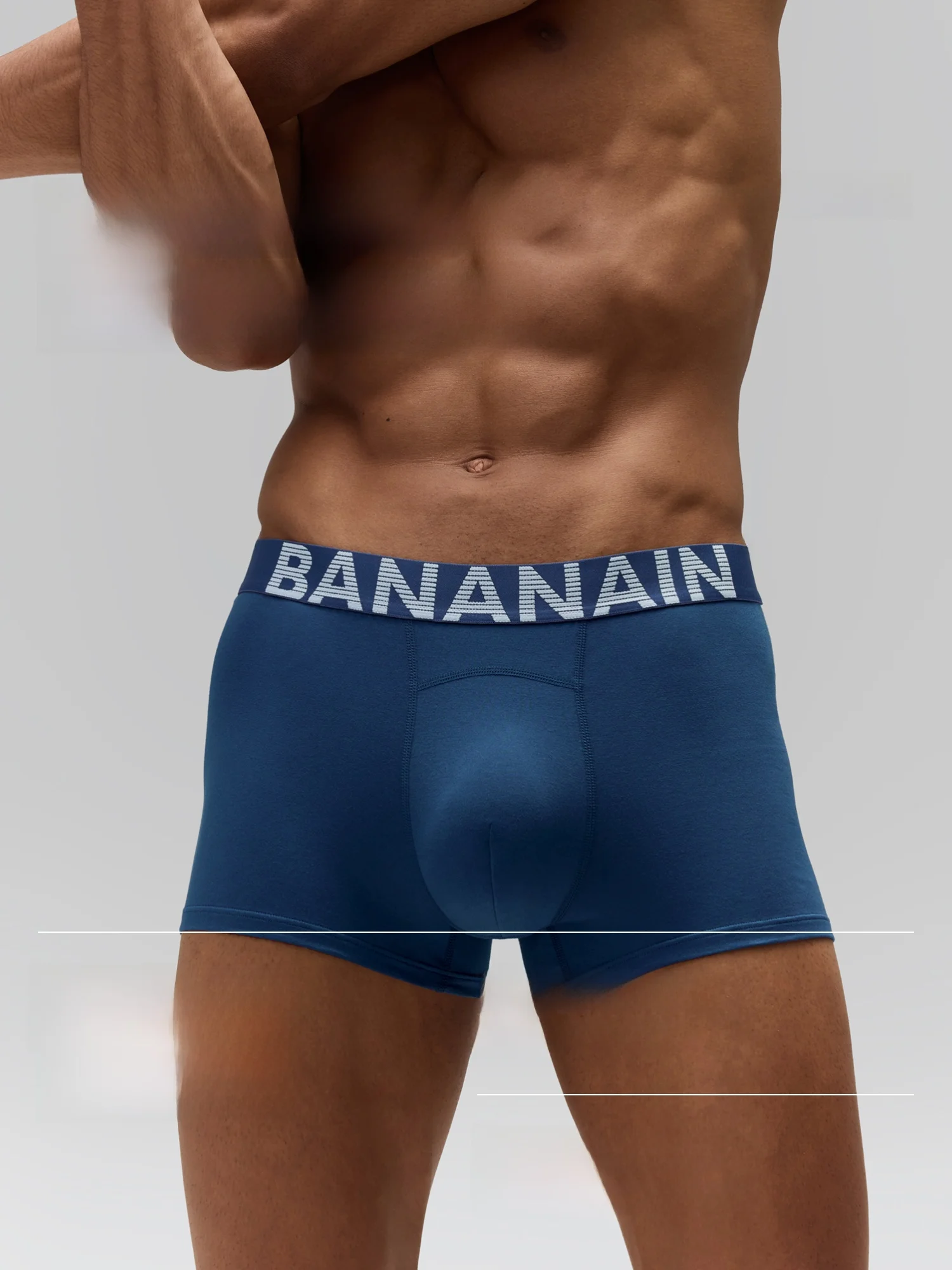 短パン メンズ どんなものがあるの？Bananainのストライプ短パンが選ばれる理由とは