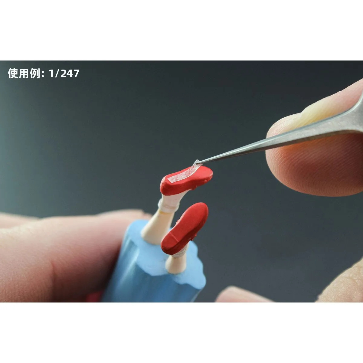 超薄両面テープ一ミリ幅：便利で使いやすいミニサイズの貼り付け解決策