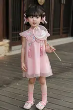 パール刺繍の古風な蝶髪留め【夏用・フェミニンデザイン・サイドクリップ】
