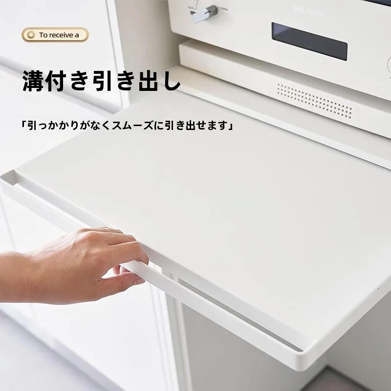 スライドトレイ電子レンジ収納ラック：カウンター下収納の薄型設計と実用性