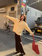 高腰のスリム微フレアカジュアルパンツ【秋冬用・小柄ポジション対応】