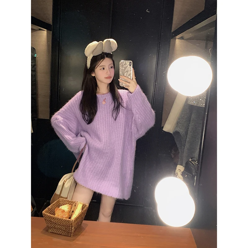 女性用 ゆったりとした秋冬ニットセーター【中長丈・お尻隠し・スタイル】 ユニクロ コーデ おすすめ