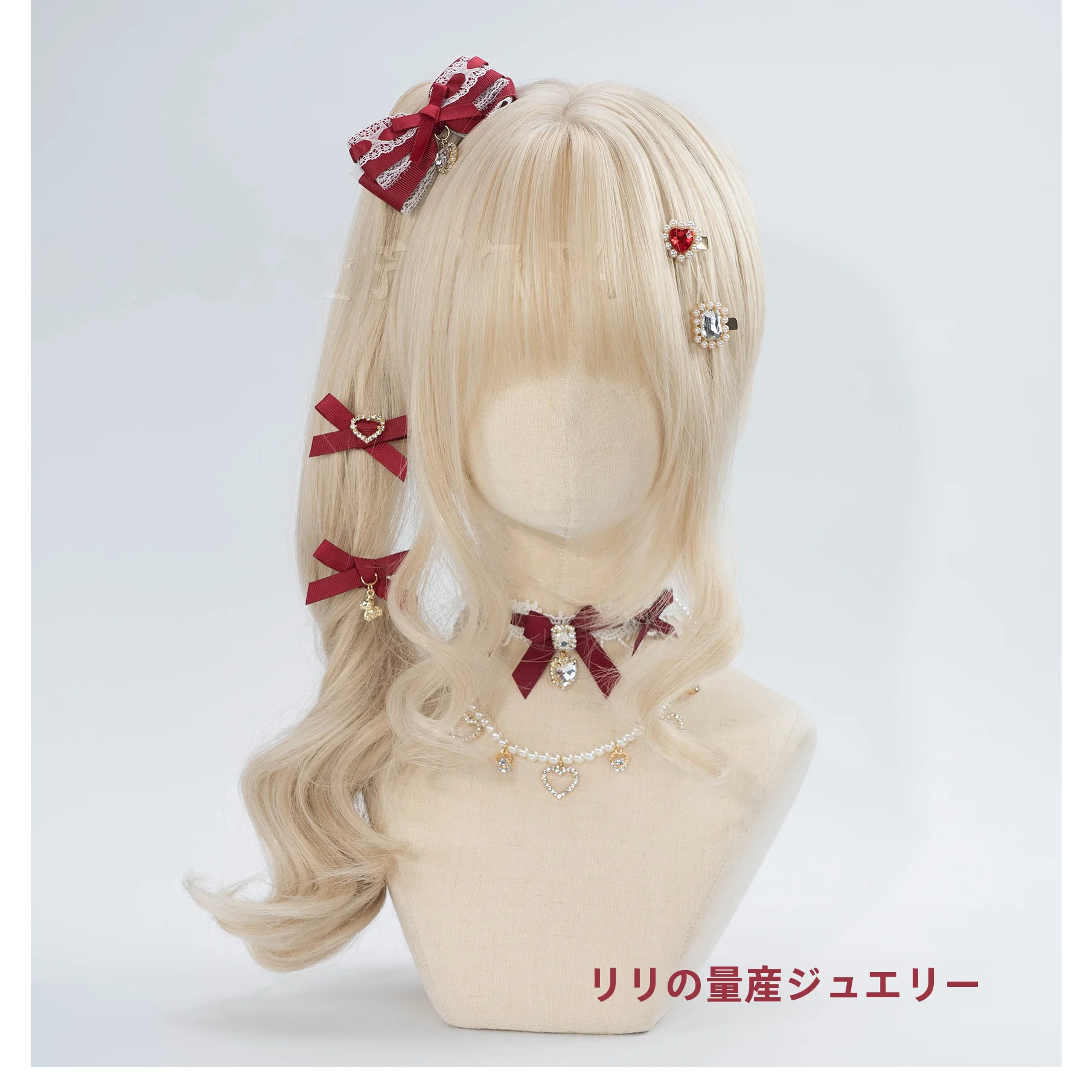 手作りリボンハートチャーム付きヘアクリップ：ロリータ風ツインテールに最適な柔らかさとデザインのバランス