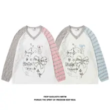 猫柄リボンデザインのストライプVネック長袖Tシャツ【ゆったりシルエット・カジュアルスタイル】（セットアップ対応）