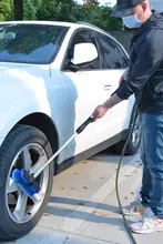 伸縮可能な洗車用ソフトブラシ【長柄・水通し機能・車両清掃用】
