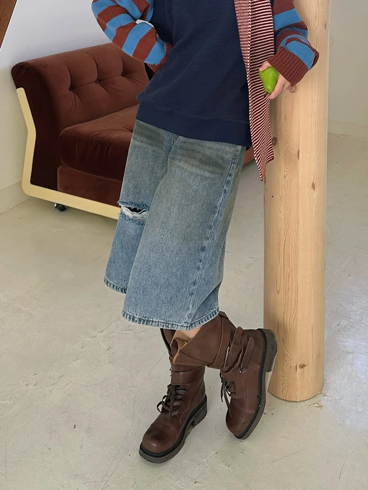 ヴィンテージ風デニム クロップドパンツ：Anna mooer YOUNQUEシリーズの特徴と実用性