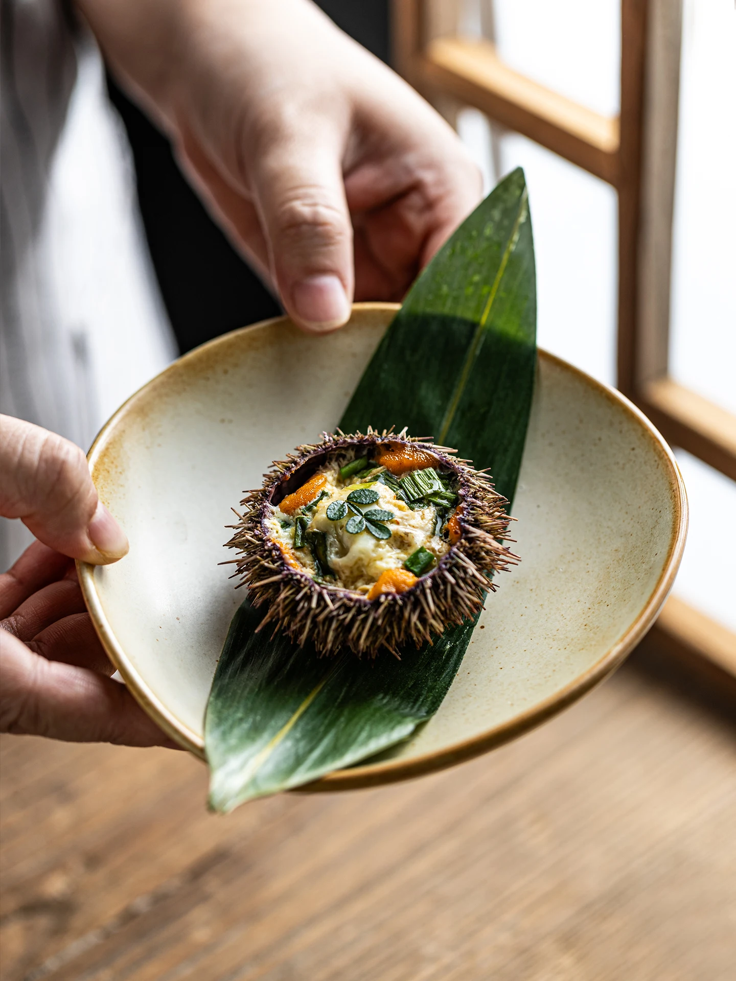 和風陶器調味料ディッシュ：レトロデザインで家庭菜の味を支える伝統工芸品