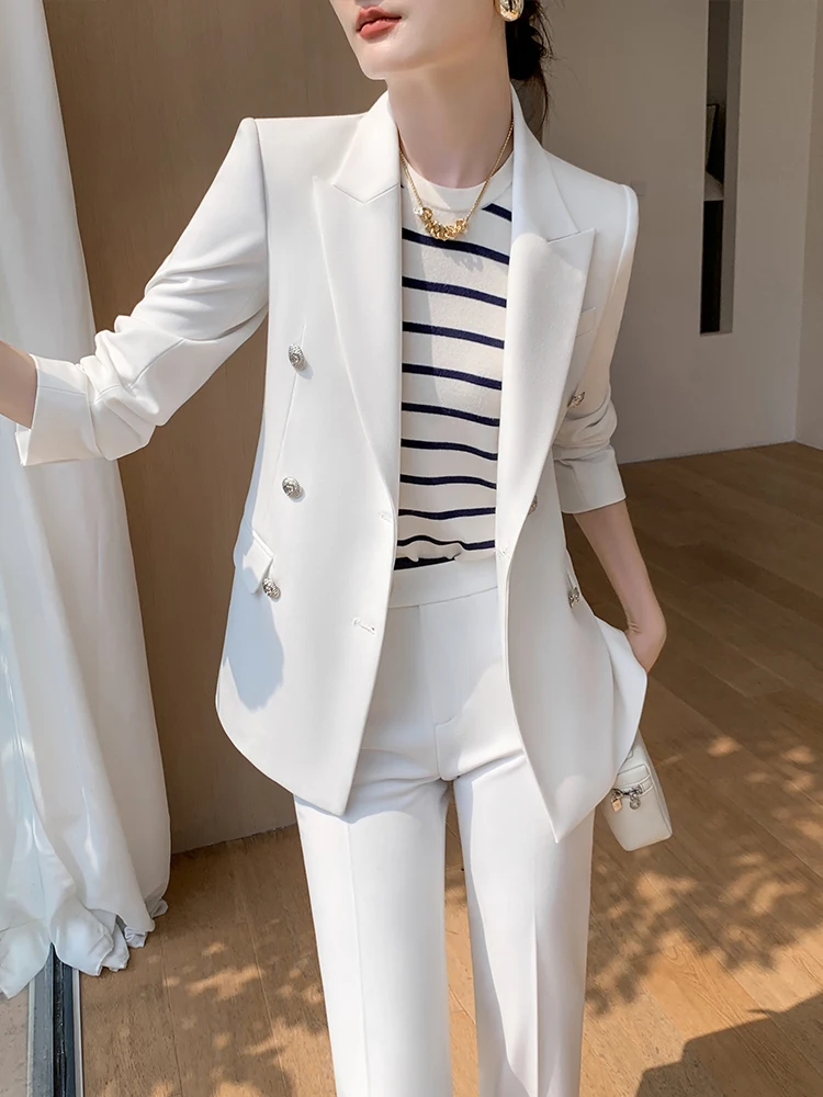 骨格ストレート クラシック 服：通勤風の修身型スーツで実用性とスタイルを両立