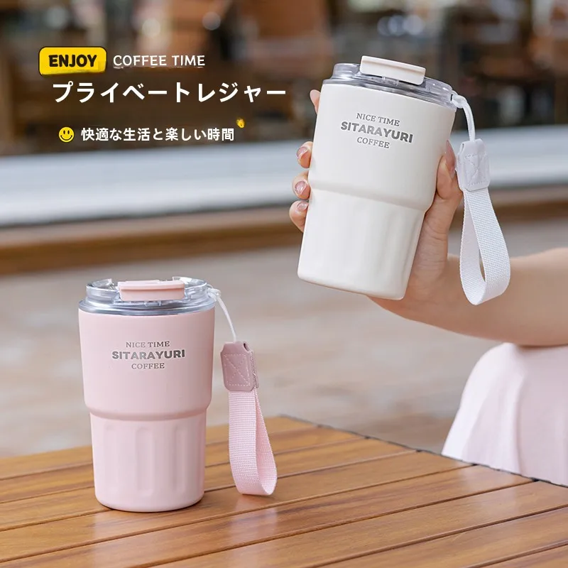 ストローマグはいつから使えるの？子どもでも安心して使えるタイプは？