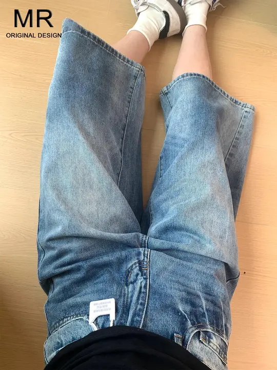 ブルーウォッシュ加工のストレートカットデニムニッカポッカ【ゆったりとしたシルエット・夏用】