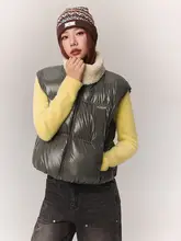 ダックダウンの女性用ダウンジャケット【ファー付き・ハートデザイン・ノースリーブ】（セットアップ対応）