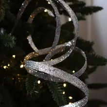 新作 螺旋形リボンのカラフルなシャンパンカラーのクリスマスツリー装飾用スパークリングファイアワーク