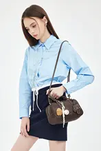 華やかなミニボストンバッグ【極上の柔らかさ・おしゃれなデザイン】