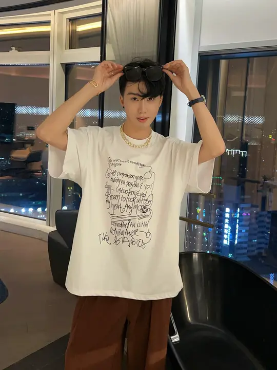 シンプル丸首Tシャツ【メンズ・短袖・英字プリント・フィット】